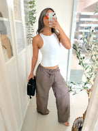 Lucia Pants in Brown