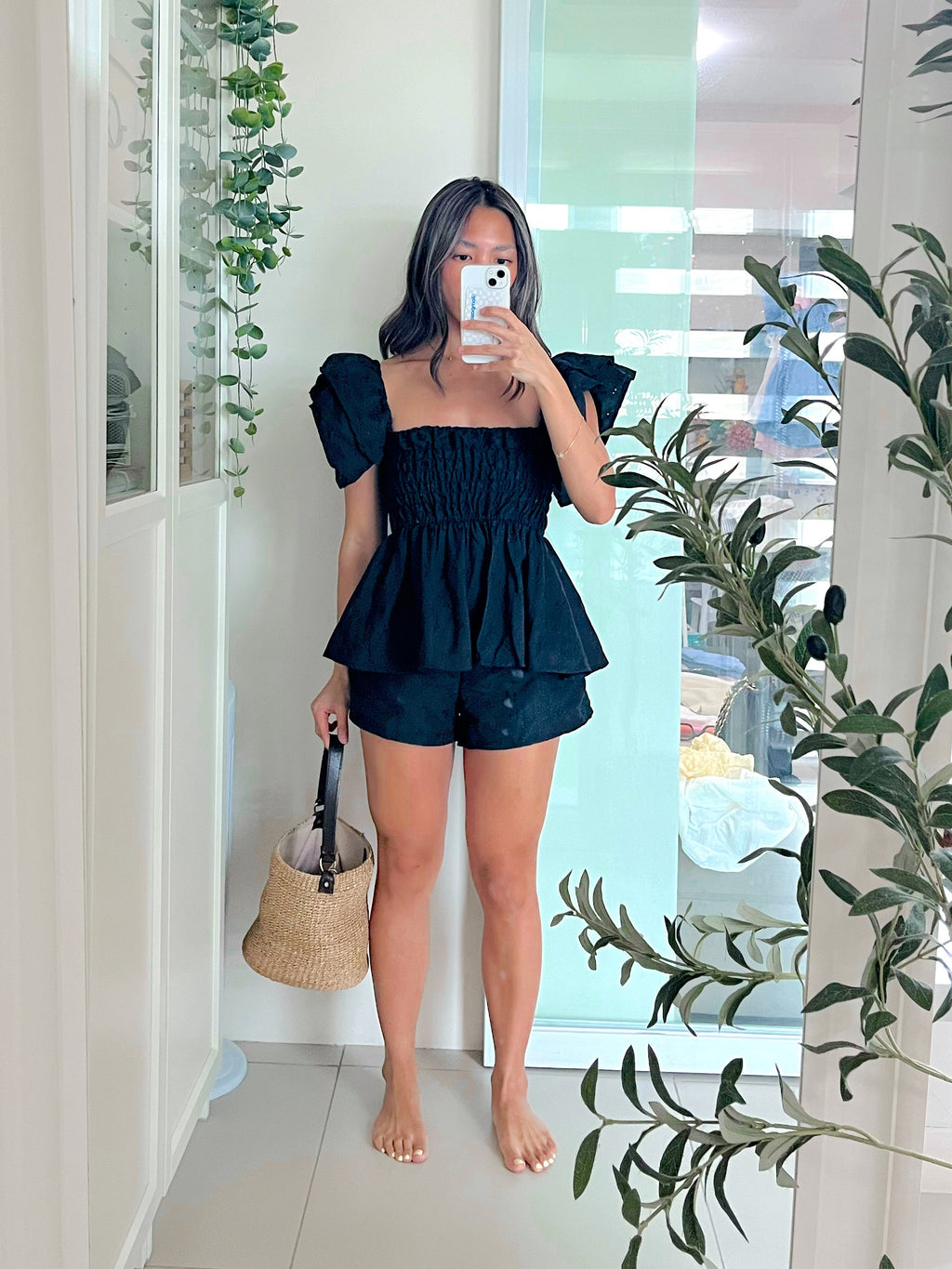 Serra Set in Black