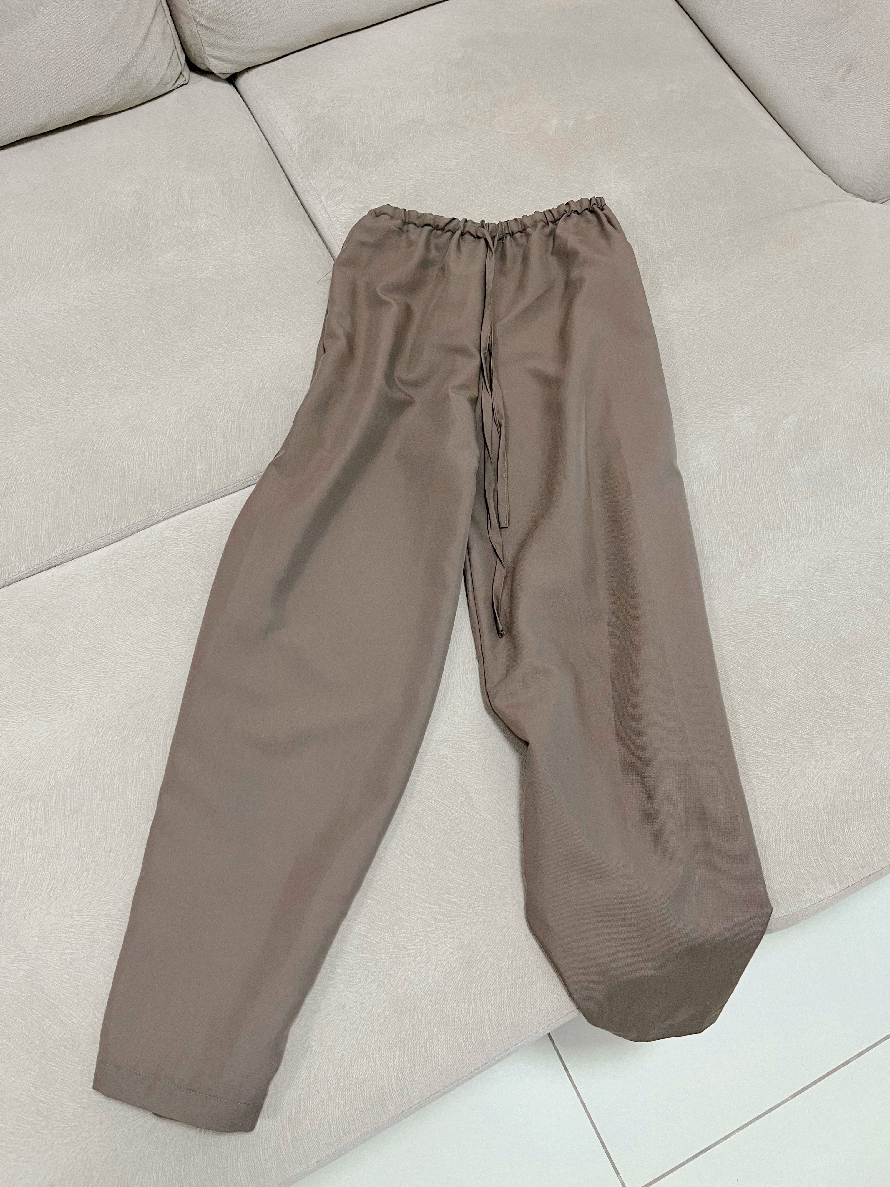 Lucia Pants in Brown