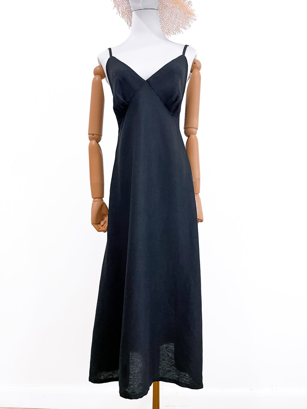 Capri Dress in Black