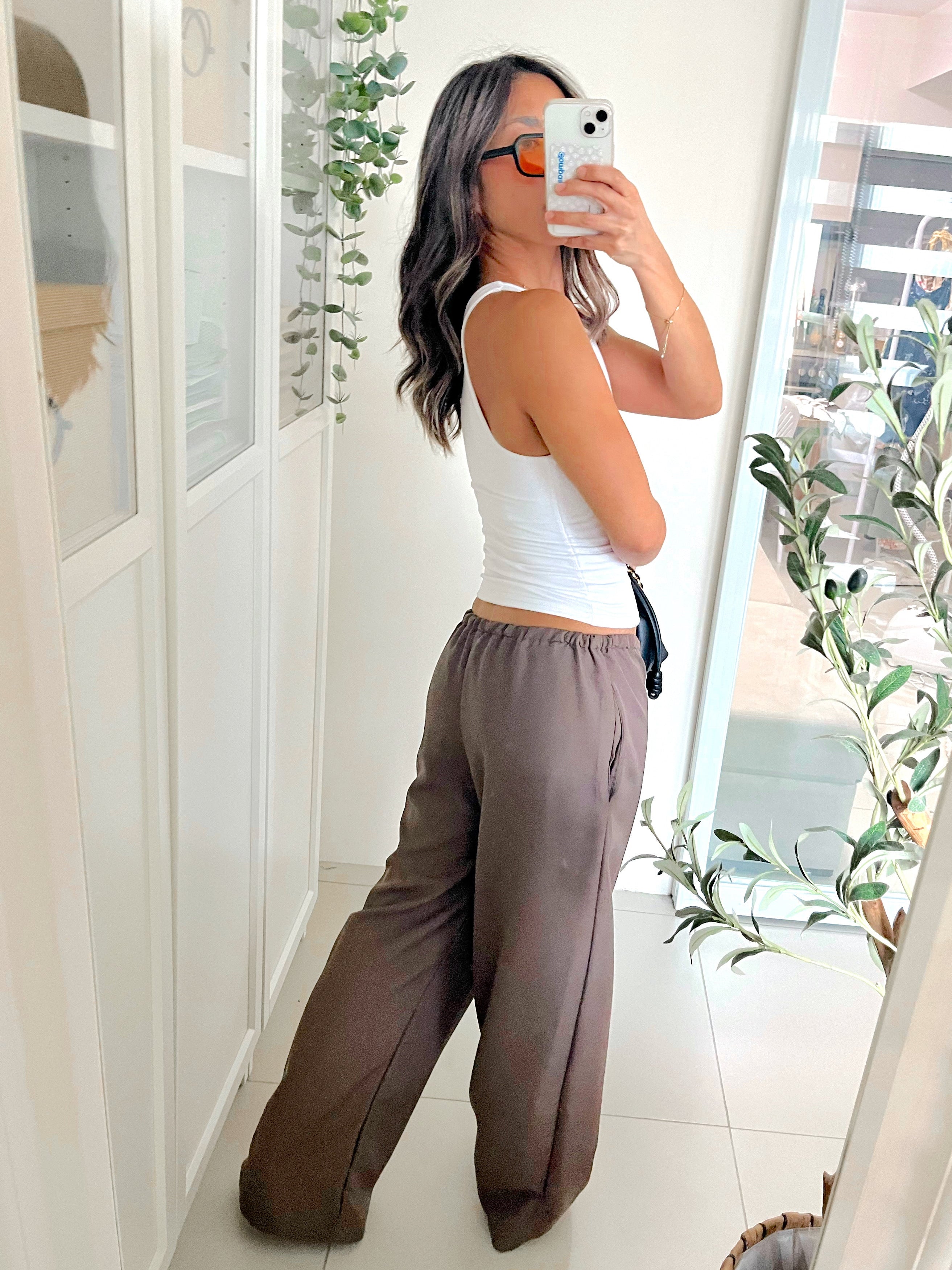 Lucia Pants in Brown
